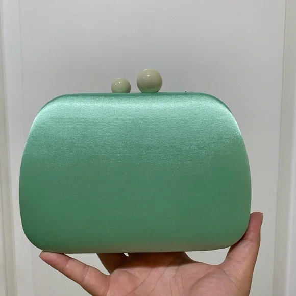 NWT Ryder Sequin Floral Minaudière Evening Bag - Picture 3 of 7